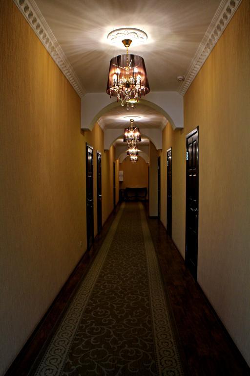 Hotel Meduza Kharkov Luaran gambar